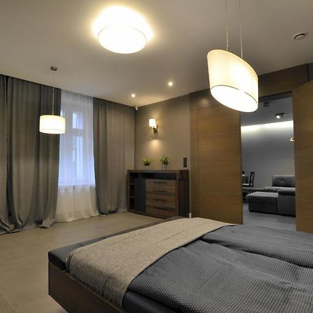 Apartament Platynowy - Centrum Gliwic Z Parkingiem Gliwice Exterior foto